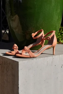 Clarita Tresse Heel