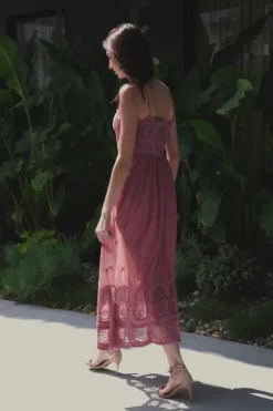 Drea Embroidery Sleeveless Dress
