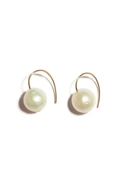 Girl With Pearl Earrings