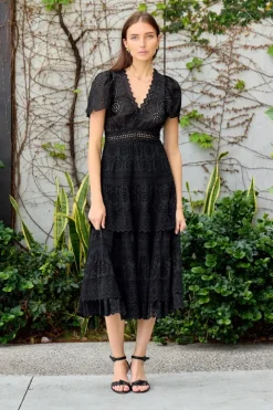 Lainey Embroidery S/SLV Dress