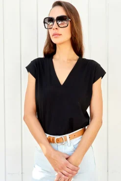 Le Mid Rise V Tee