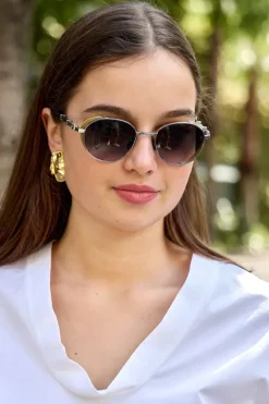 Mazu Studs