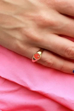 Mini Oval Signet Ring