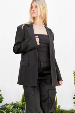 Strong Shoulder Blazer - FINAL SALE