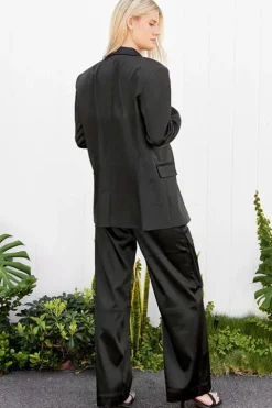 Strong Shoulder Blazer - FINAL SALE